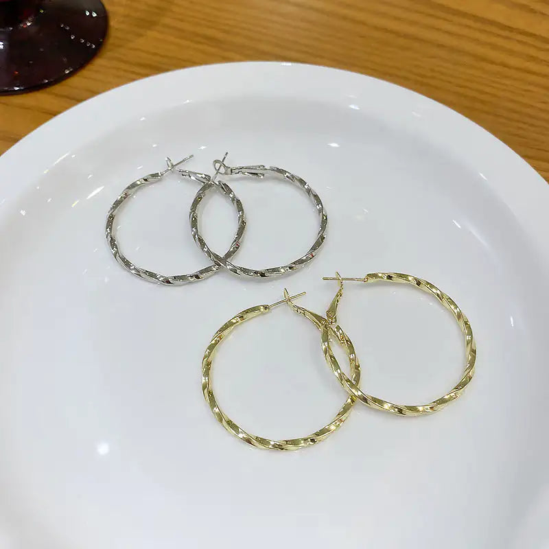 Irregular Metal Ear Rings