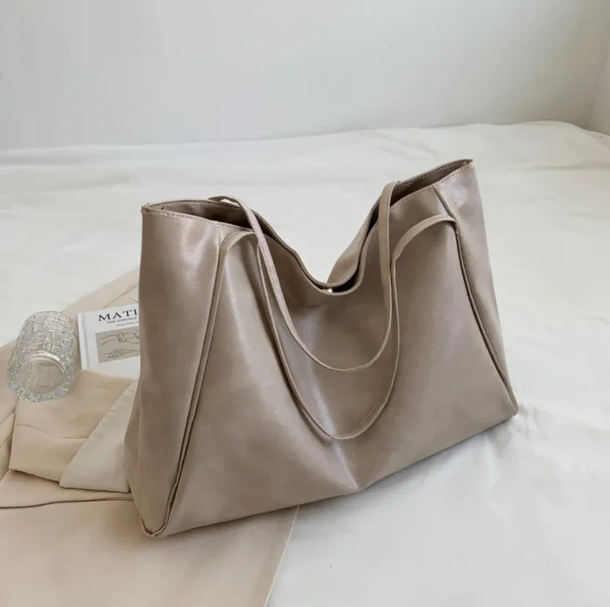 Glossy Chic Retro Women's Tote Bag