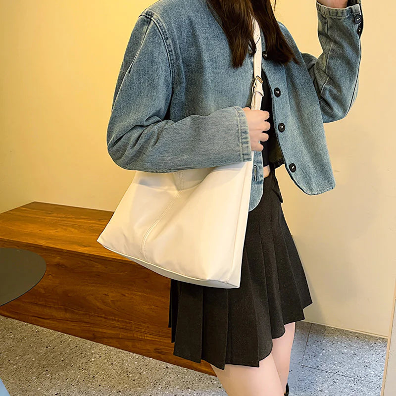 Women's Large Capacity Commuter Tote
