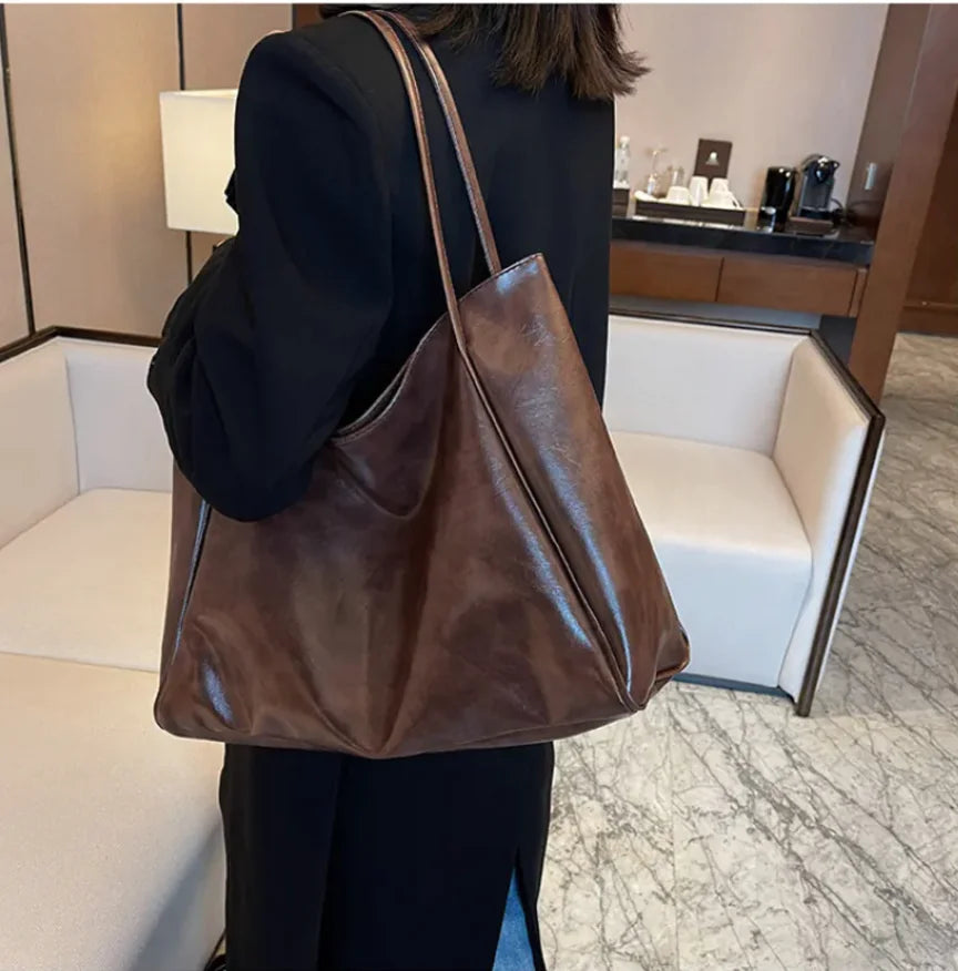 Glossy Chic Retro Women's Tote Bag